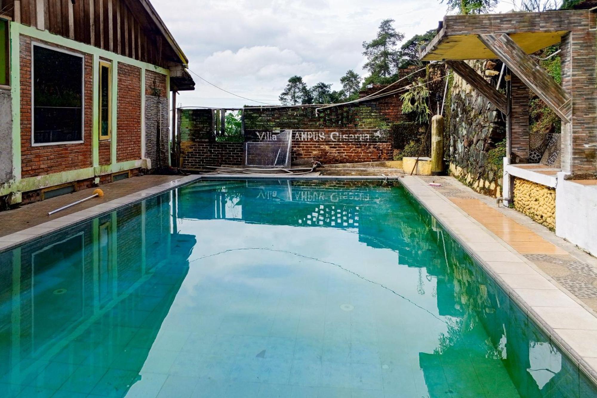 Villa Kampus Near Taman Safari Cisarua Puncak Redpartner โบกอร์ ภายนอก รูปภาพ